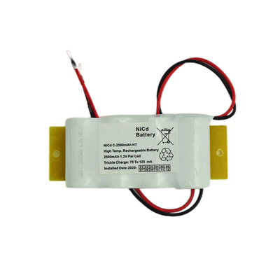 C ขนาดไฟฉุกเฉินแบตเตอรี่ Ni Cd 2500mAh 4.8V เคียงข้างกัน