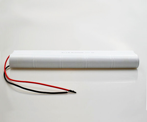 ไฟฉุกเฉินแบบชาร์จไฟได้แบตเตอรี่ Ni Cd D5000mAh อายุการใช้งานยาวนาน 12V