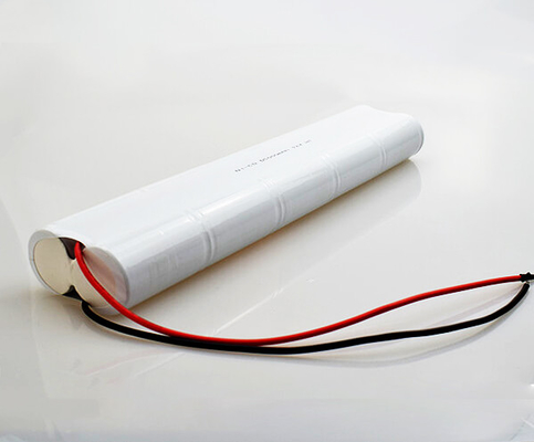 ไฟฉุกเฉินแบบชาร์จไฟได้แบตเตอรี่ Ni Cd D5000mAh อายุการใช้งานยาวนาน 12V