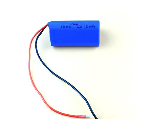 4500mAh 3.2V Lifepo4 แบตเตอรี่ลิเธียมสำหรับไฟฉุกเฉิน