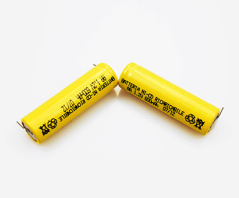 16.6g 1.2 V Ni Cd แบตเตอรี่แบบชาร์จได้ Yellow PVC AA600mAh