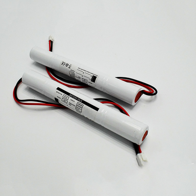 ชุดแบตเตอรี่แบบชาร์จ Ni Cd C2500mah 4.8V สำหรับไฟฉุกเฉิน